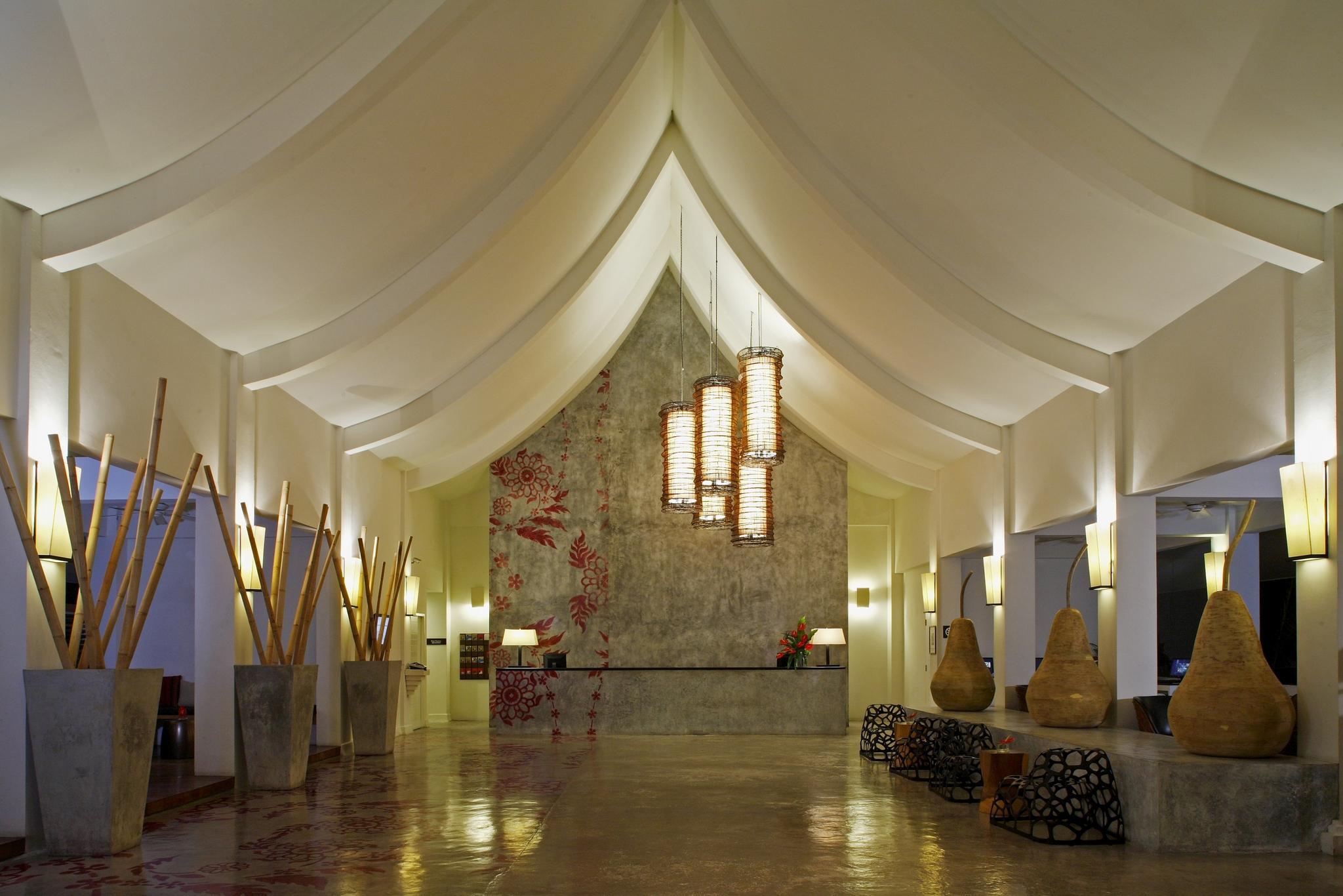 होटल Centara Phuket 4*